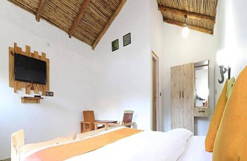 Naina Range Hotel | Fabescape Pine Hill View