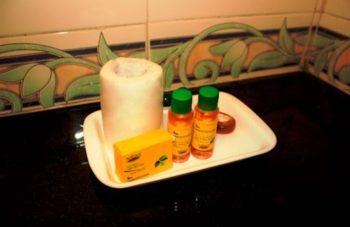 Lanka Hotel | Fabexpress Banarasi Kothi