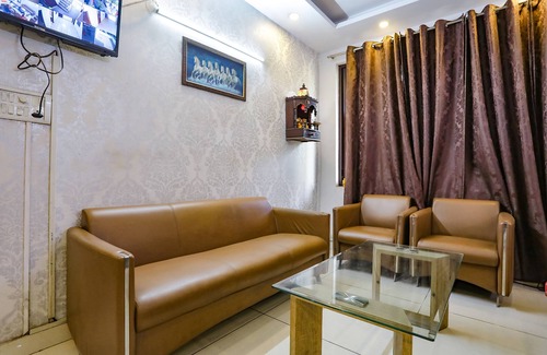 Noida Hotel | FabExpress Comfirt inn
