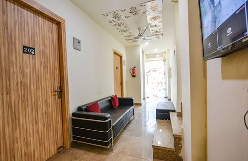 Delhi Hotel | FabExpress Divya Villa