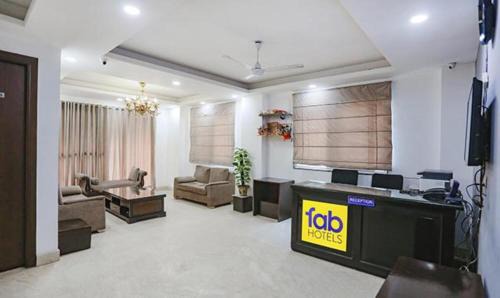 Kalkaji Hotel | FabExpress Dream Living