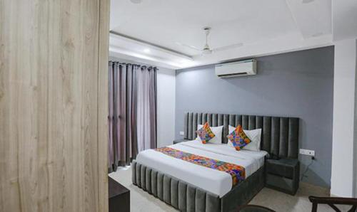 Kalkaji Hotel | FabExpress Dream Living