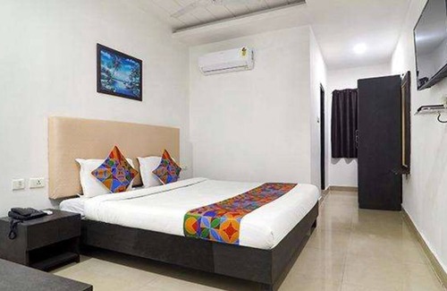 Hyderabad Hotel | Fabexpress Elegant Rooms
