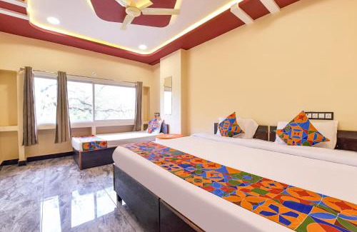 Ujjain Hotel | FabExpress Himansh - About a minute walk to Mahakaleshwar Jyotirlinga