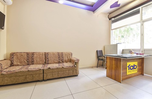 Ujjain Hotel | Fabexpress Himansh