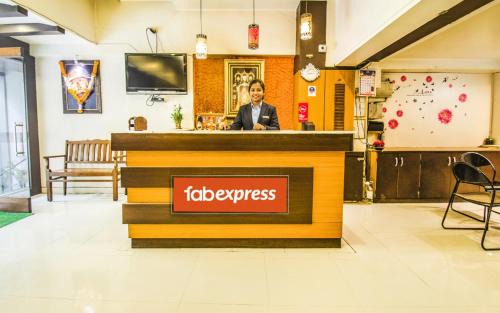 Central Pune Hotel | FabExpress Karishma - Shivaji Nagar, Pune