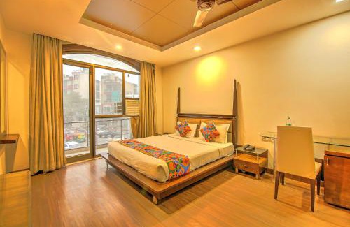 Kalkaji Hotel | FabExpress Le Grand