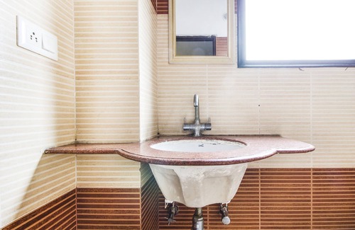 Zirakpur Hotel | FabExpress Mittaso