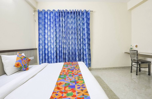 Knowledge Park III Hotel | Fabexpress Mt Comfortable Stays