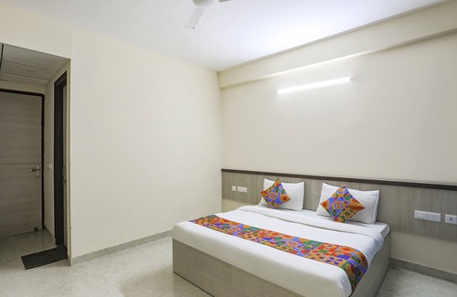 Knowledge Park III Hotel | Fabexpress Mt Comfortable Stays