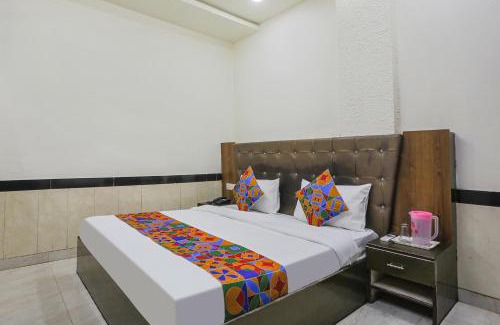 Mathura Hotel | FabExpress Myraa