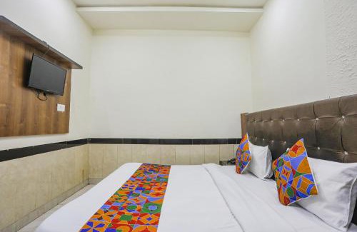 Mathura Hotel | FabExpress Myraa