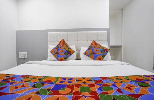 Mumbai Hotel | Fabexpress Park Residency