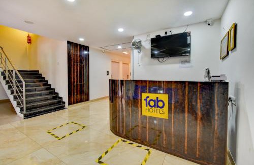 Mylapore Hotel | FabExpress PAS Residency - Nr Marina Beach