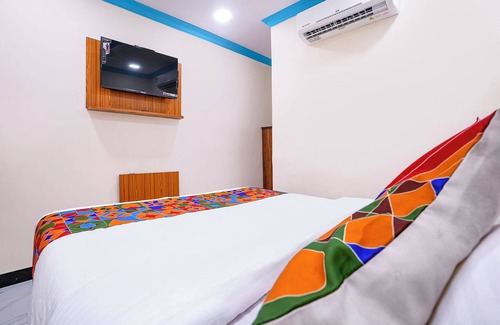 Malad West Hotel | Fabexpress Raj Palace