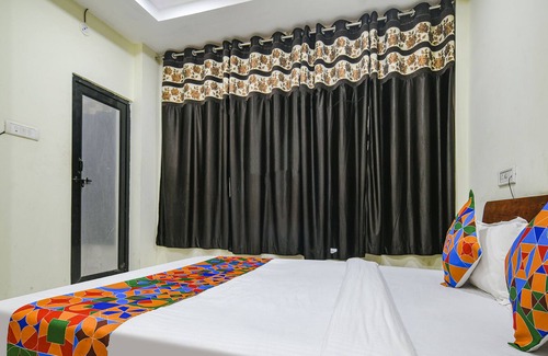 Vijay Nagar Hotel | Fabexpress Rj