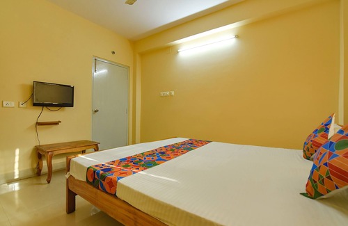 Kolkata Hotel | Fabexpress Sai City Inn