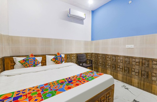 Ayodhya Hotel | Fabexpress Shree Siya Raman