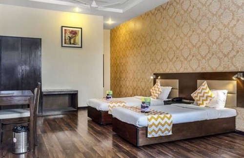 Mahanagar Hotel | Fabexpress The Mansion