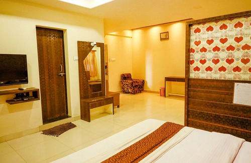 Cidco Hotel | Fabhotel Sparkling Pearl