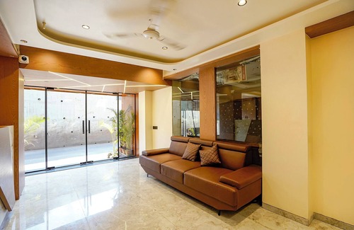 Surat Hotel | Fabhotel 7 Star I