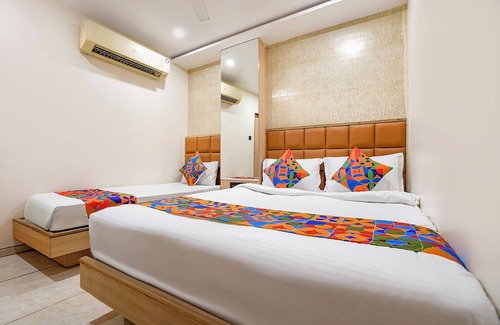 Surat Hotel | Fabhotel 7 Star I