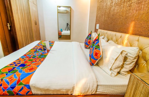Lajpat Nagar Hotel | FabHotel A 97