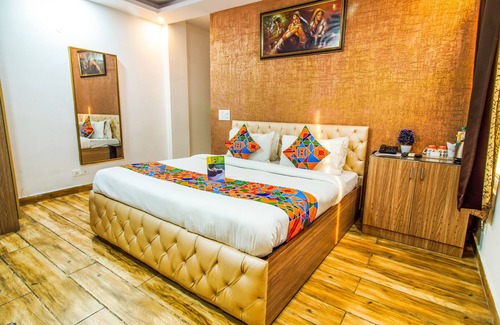 Lajpat Nagar Hotel | FabHotel A 97