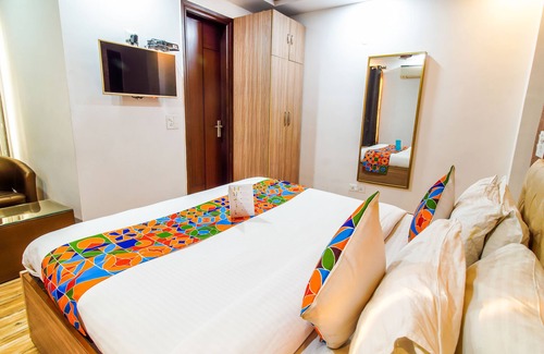 Lajpat Nagar Hotel | FabHotel A 97
