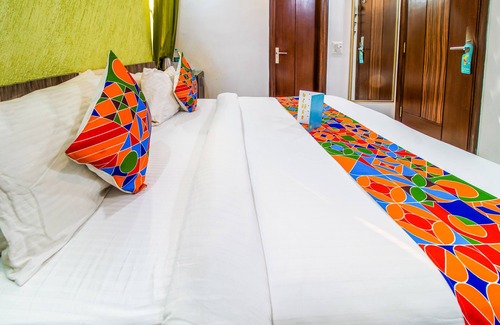 Lajpat Nagar Hotel | FabHotel A 97