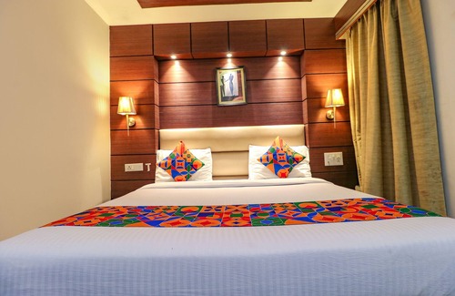 East of Kailash Hotel | Fabhotel Admire Suites