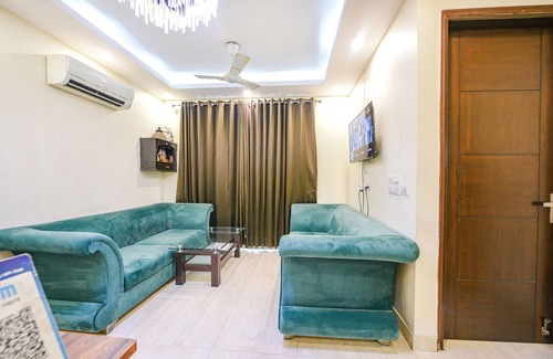 Chittaranjan Hotel | Fabhotel Ak Villa