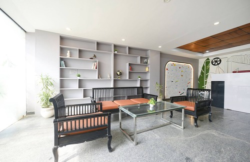 Gurugram Hotel | Fabhotel Alpha