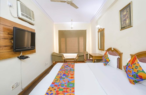 DLF City Hotel | Fabhotel Altus