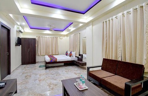 New Town Hotel | Fabhotel Anchorage Inn