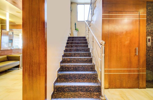 Nampally Hotel | Fabhotel Arastu Plaza