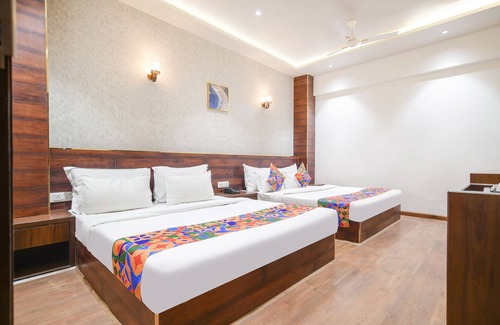Indore Hotel | Fabhotel Awadhvue