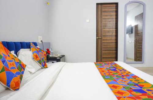 Baner Hotel | FabHotel Baner Executive - Balewadi high street
