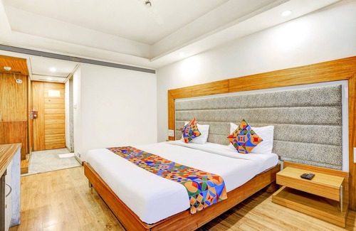 Ahmedabad Hotel | Fabhotel Cambay Sapphire