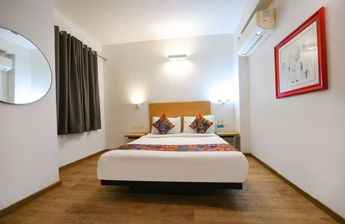 Faridabad Hotel | Fabhotel Crown Inn