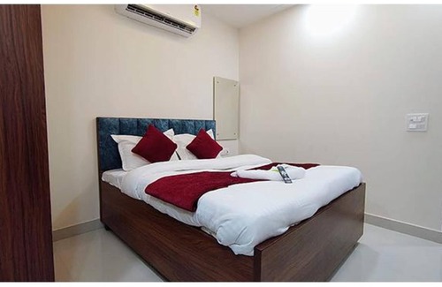 East of Kailash Hotel | Fabhotel Elegant Stay