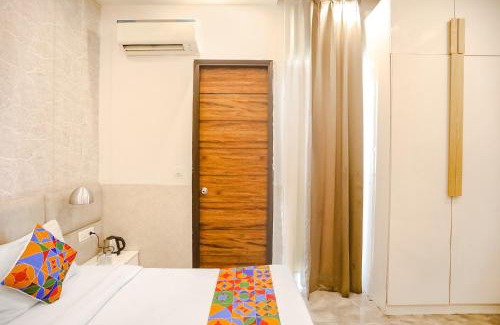 Noida Hotel | FabHotel F9 Sector 19