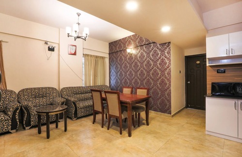 Pulikeshi Nagar Hotel | Fabhotel Frazer Suites