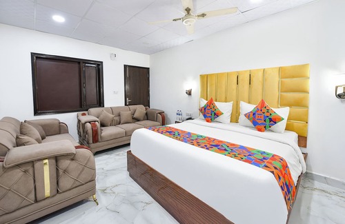 New Delhi Hotel | Fabhotel Golden Key Inn