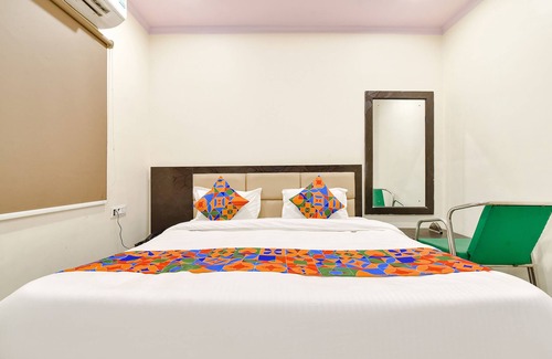 Mansarovar Hotel | FabHotel Golden Leaf I