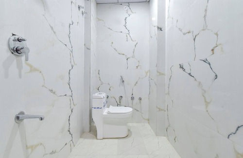 Mansarovar Hotel | Fabhotel Grand Bala