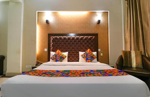 Kalkaji Hotel | FabHotel Happy Residency