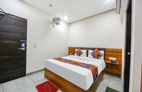 Mohali Hotel | FabHotel HC Dream Majestic