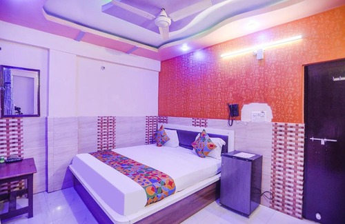 Kanpur Hotel | FabHotel Kanha Dhaam