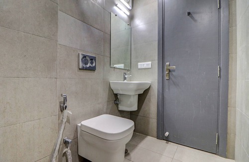Kirti Nagar Hotel | FabHotel Kirti Nagar New Delhi